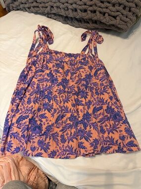 Tie-Shoulder Floral Tank Top in Peach and Purple